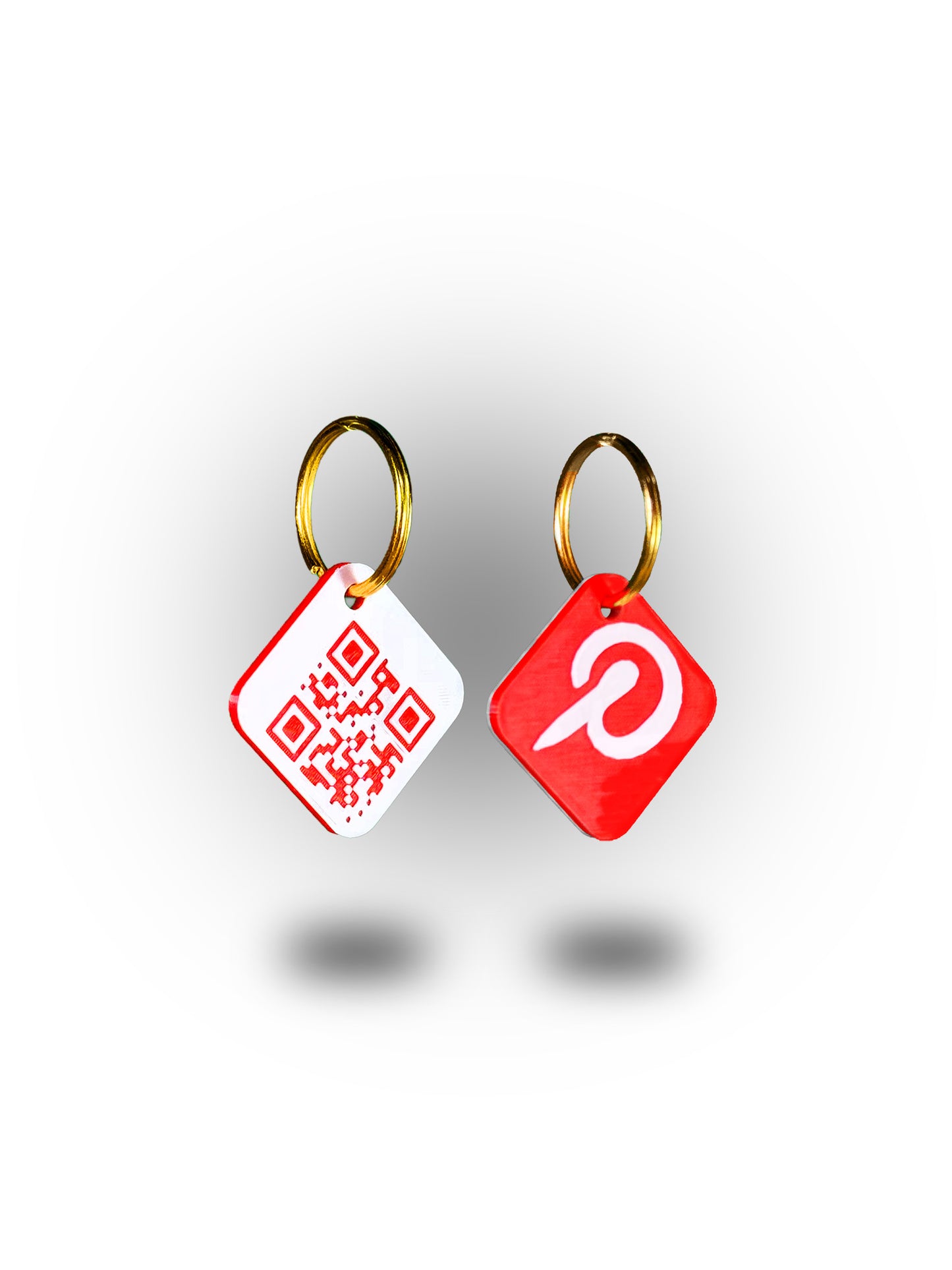 Pinterest-Schlüsselanhänger mit NFC und QR-Code – 3D-gedruckter, quadratischer Anhänger mit Social-Media-Logo auf der Vorderseite und QR-Code auf der Rückseite, integrierter NFC-Chip für kontaktloses Scannen, ideal für Influencer, digitales Networking und Smart-Branding.
